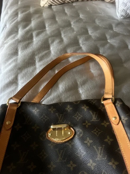 Louis Vuitton Monogram Canvas Shoulder Bag in Brown and Tan with Gold Hardware - Picture 4 of 4